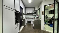Blk 202A Compassvale South Gate (Sengkang), HDB Executive #530111321